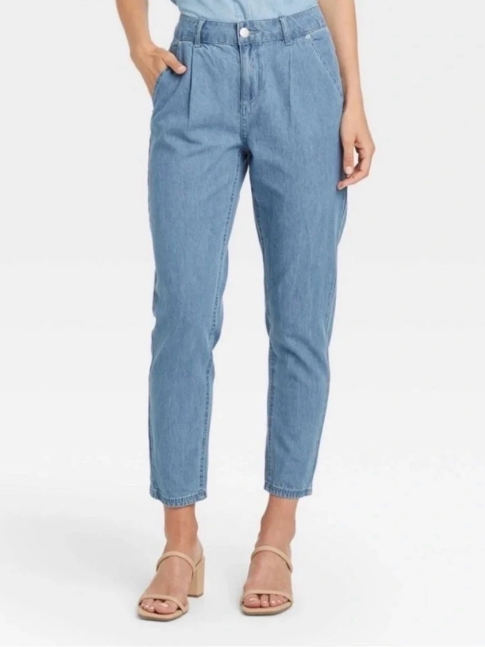 Who What Wear Light Blue Cropped Denim Tapered Jeans